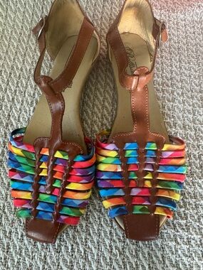 Mexican styleWomen’s Brown Leather T-Strap Sandals with Multicolor Ribbon Detail